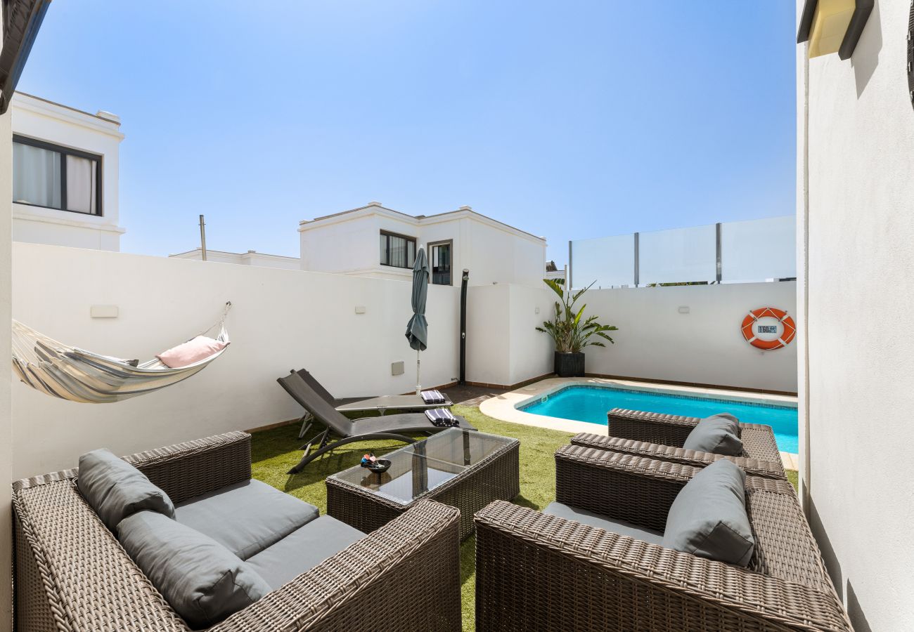 Villa in Playa Blanca - Casa Clara by  Escapehome