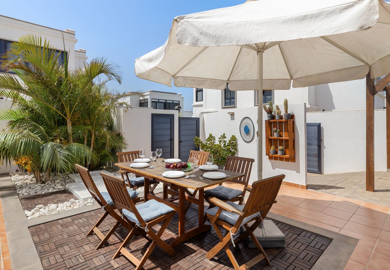 Villa in Playa Blanca - Casa Clara by  Escapehome