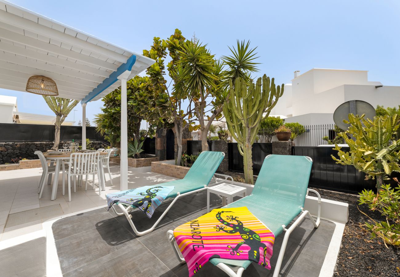 Bungalow in Puerto del Carmen -  Paraíso Marino by EscapeHome 