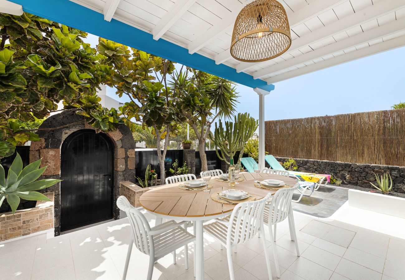Bungalow in Puerto del Carmen -  Paraíso Marino by EscapeHome 