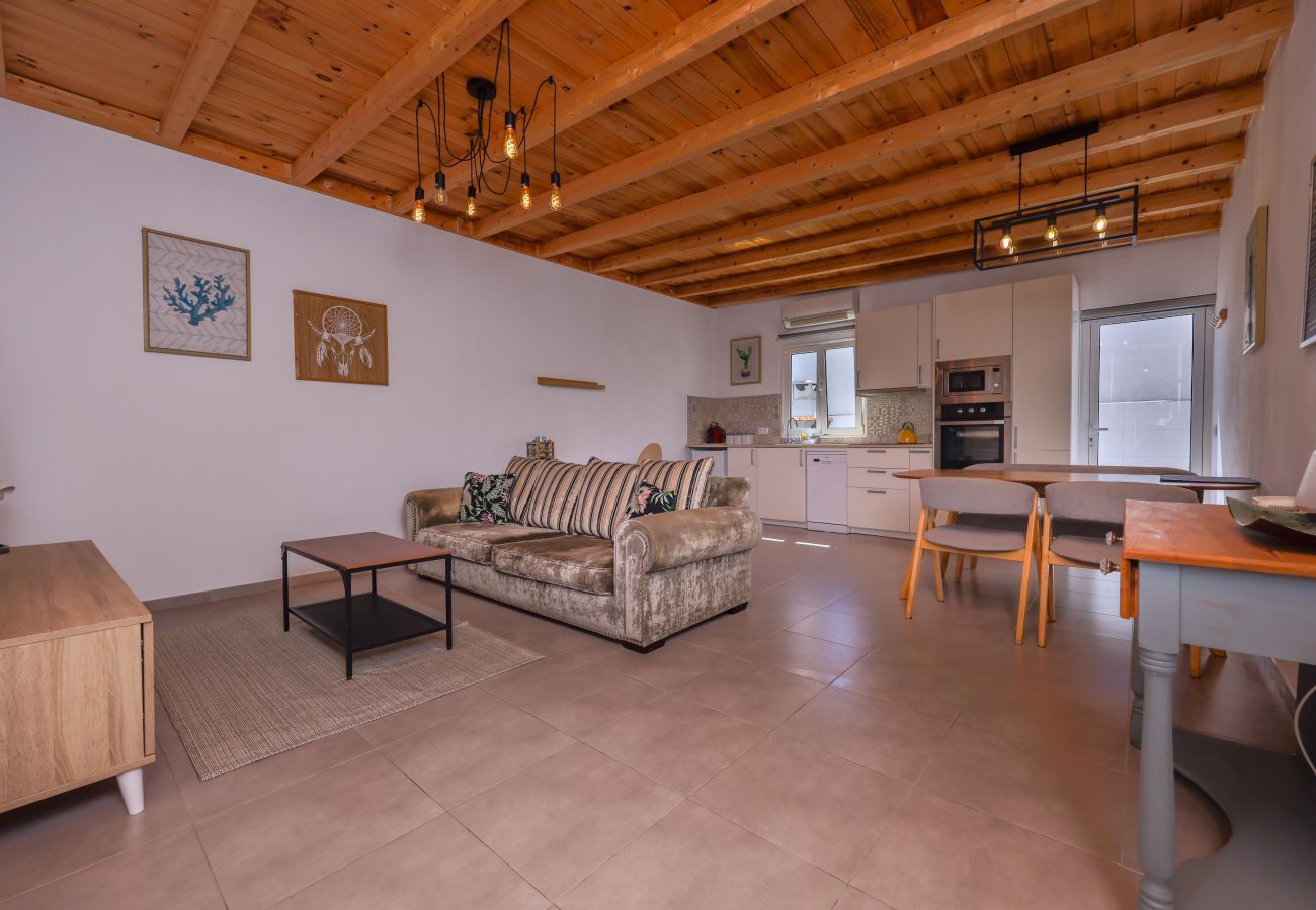 Apartment in Tías - Apartamento Alma 2 by Escape Home 