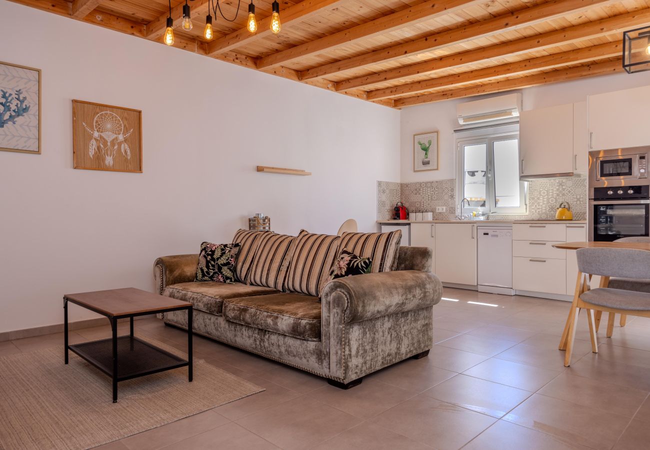 Apartment in Tías - Apartamento Alma 2 by Escape Home 