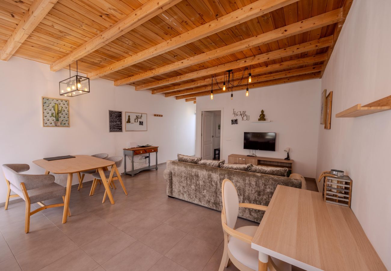Apartment in Tías - Apartamento Alma 2 by Escape Home 