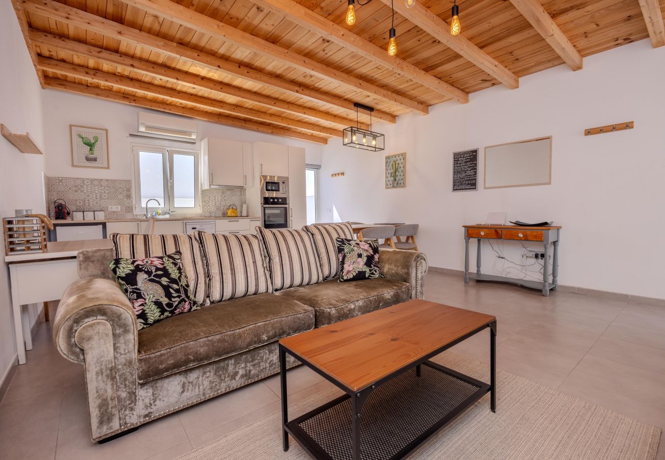 Apartment in Tías - Apartamento Alma 2 by Escape Home 