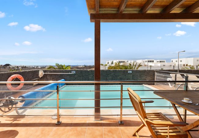 Villa/Dettached house in Playa Blanca - Casa Luna by Escape Home