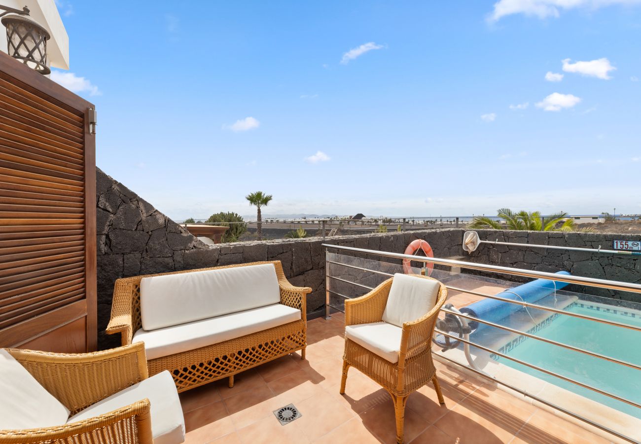 Villa in Playa Blanca - Casa Luna by Escape Home