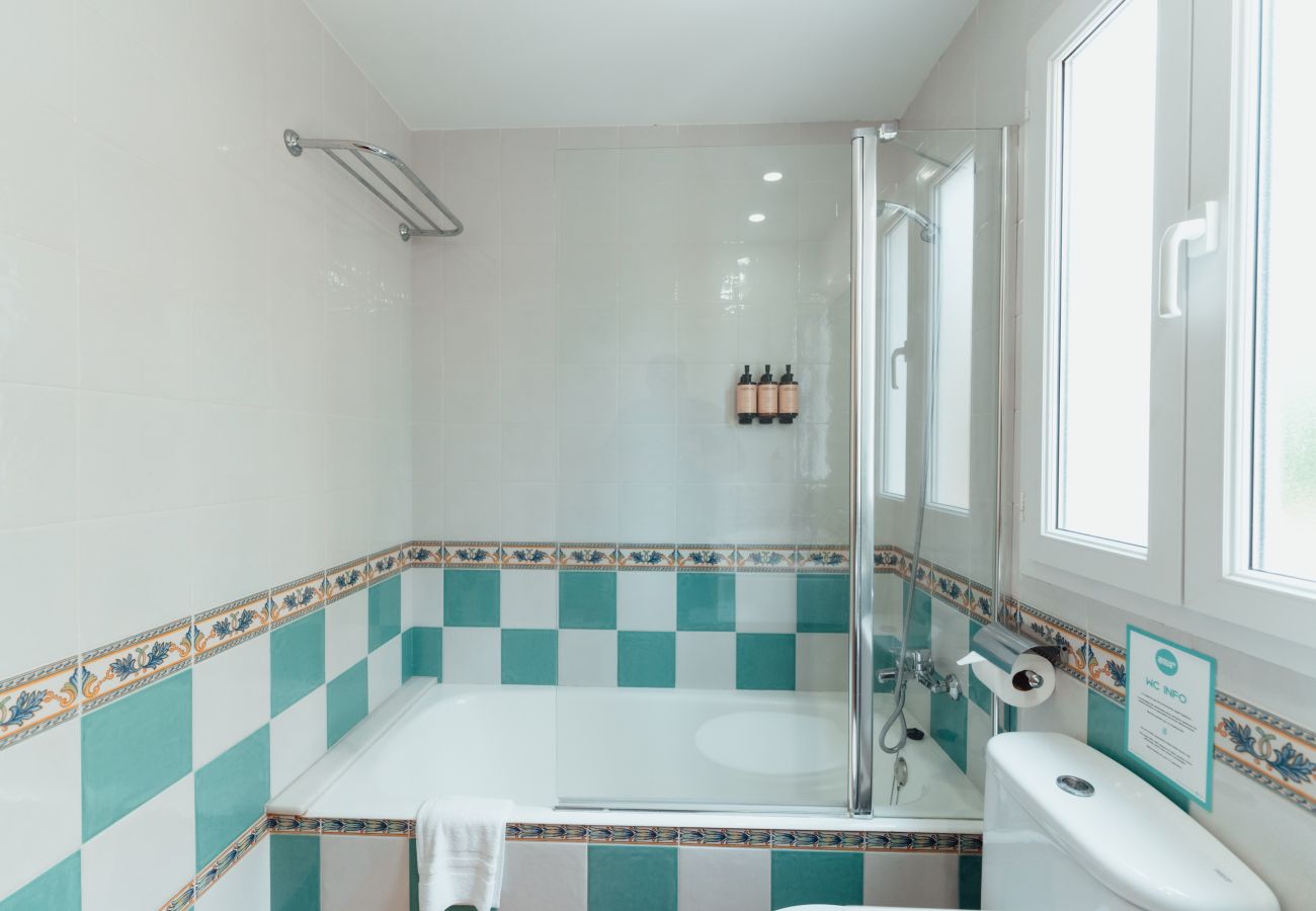 Villa em Cala Blanca - Villas Amarillas by Escape Home