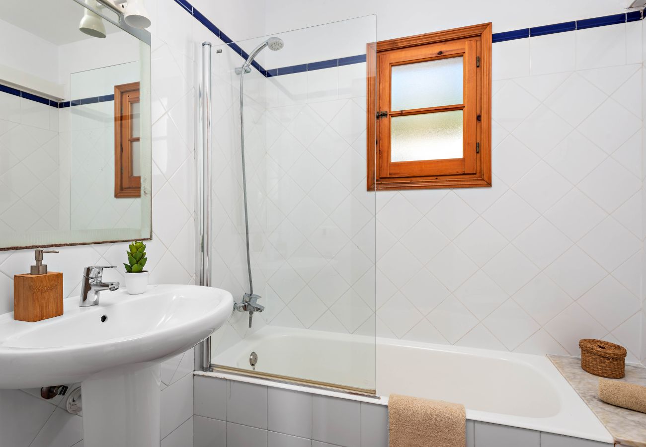 Villa em Fornells - Villas Playas de Fornells by Escape Home