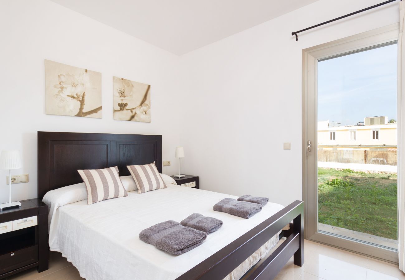 Villa em Cala´n Bosch - Villa Melody by Escape Home