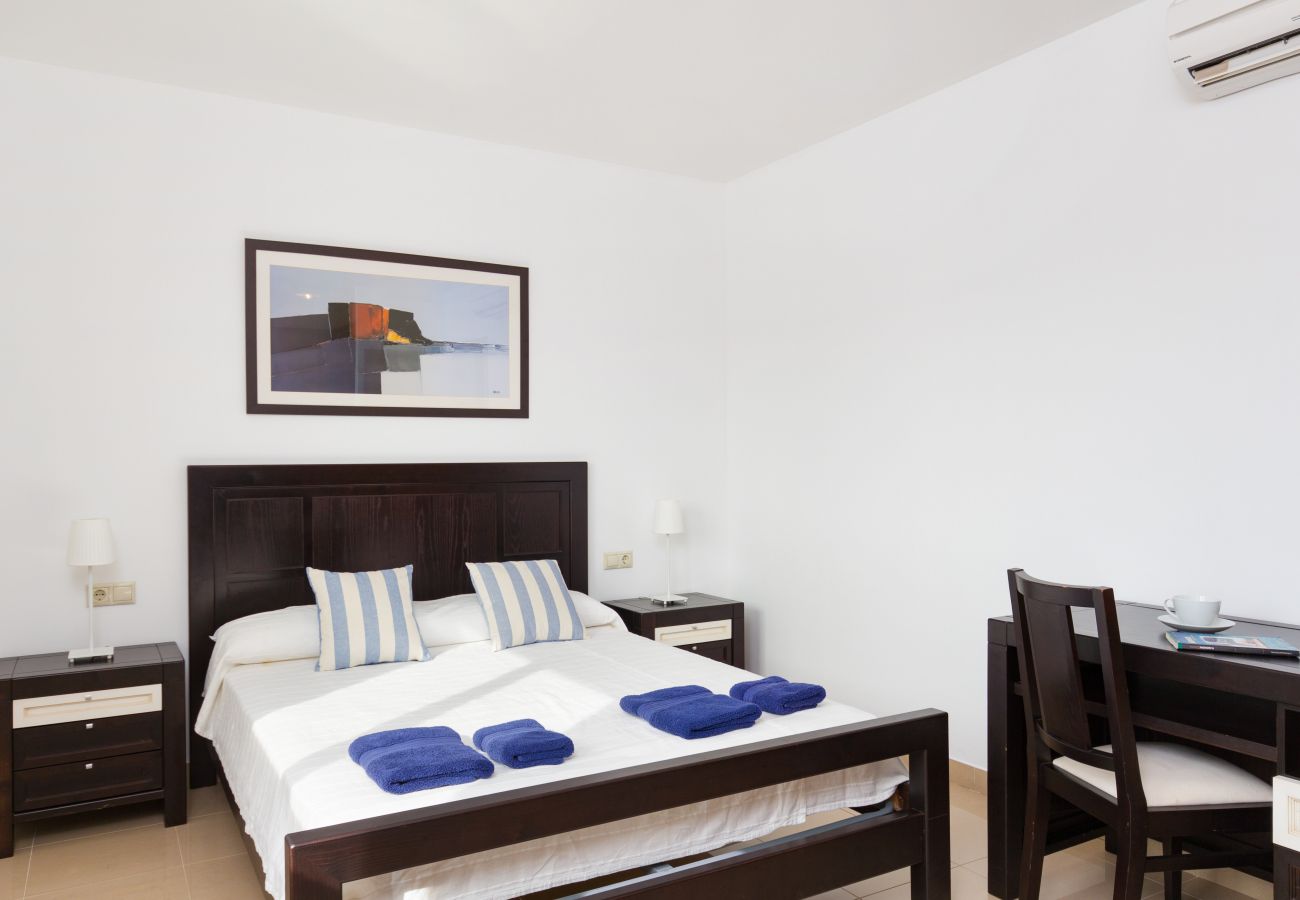 Villa em Cala´n Bosch - Villa Melody by Escape Home