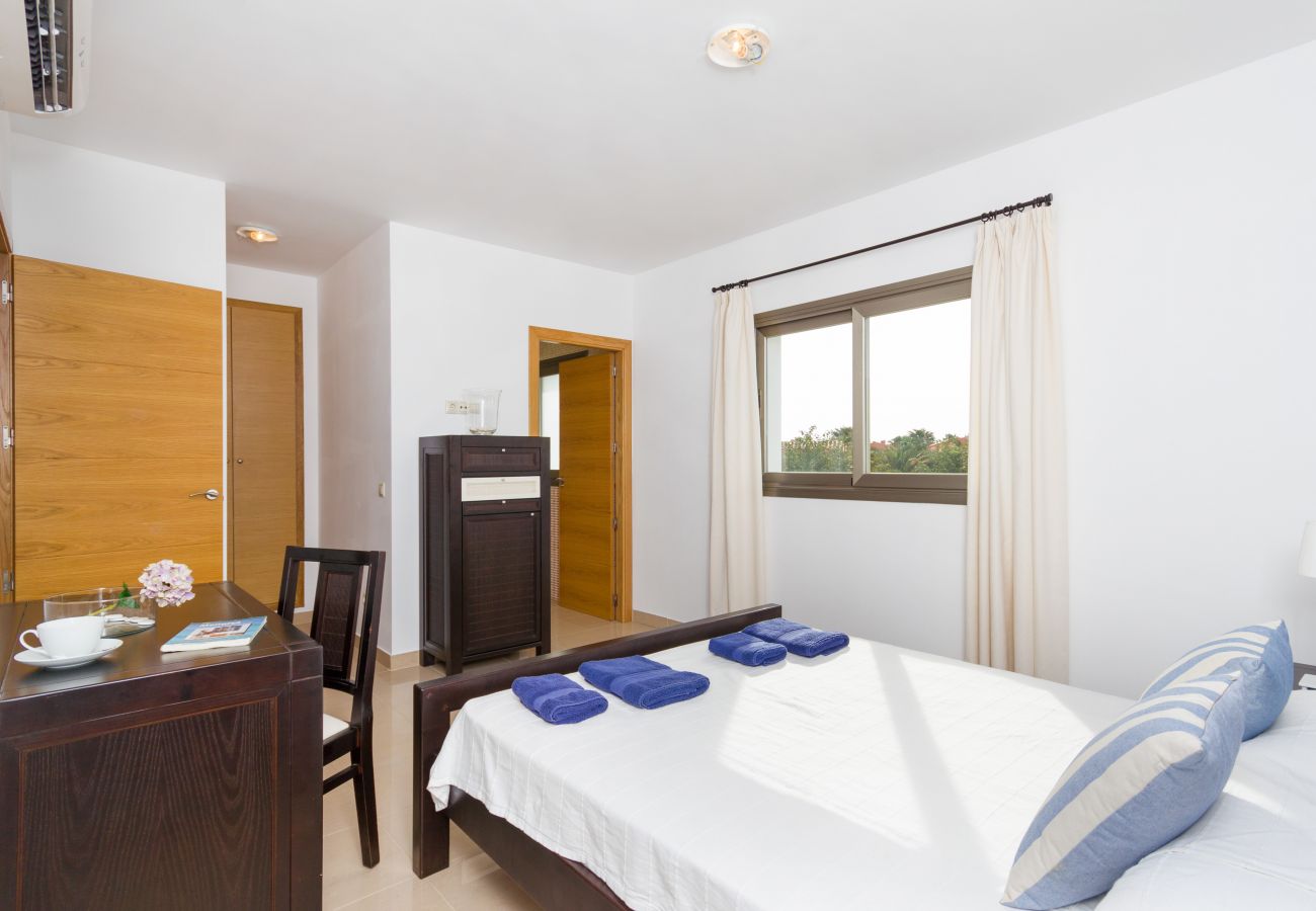 Villa em Cala´n Bosch - Villa Melody by Escape Home