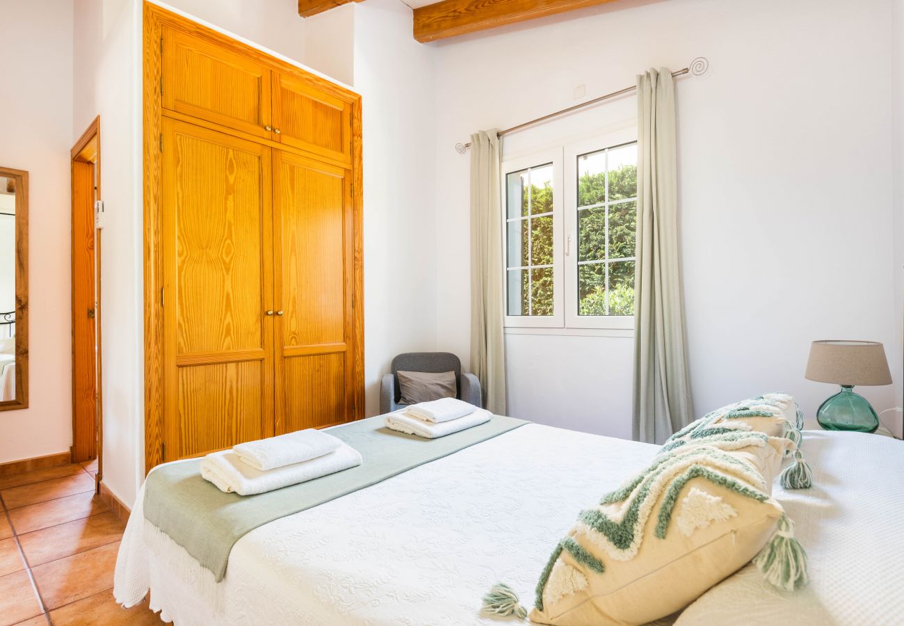 Villa em Calan Porter - Villa Rouss by Escape Home