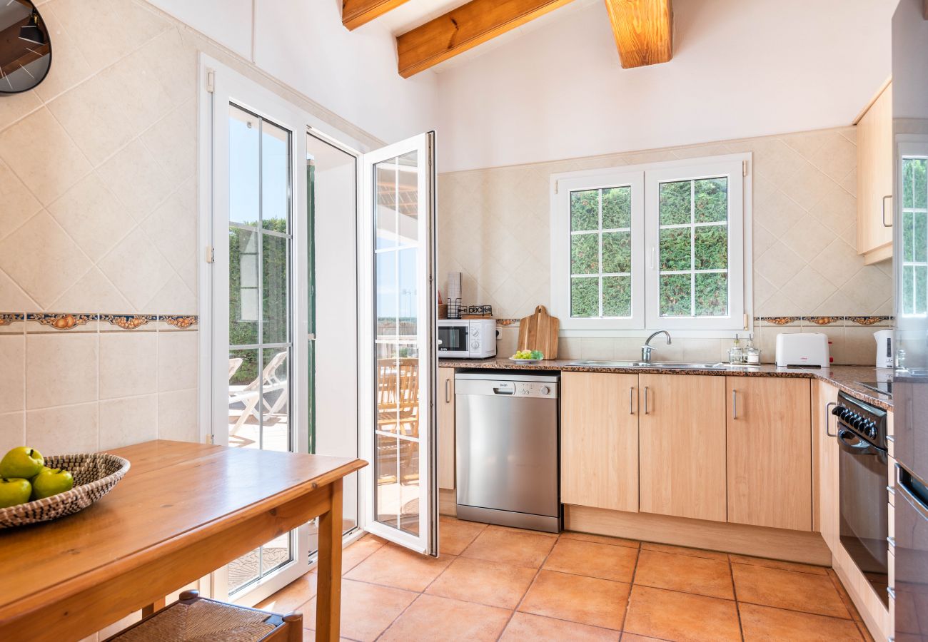 Villa em Calan Porter - Villa Rouss by Escape Home
