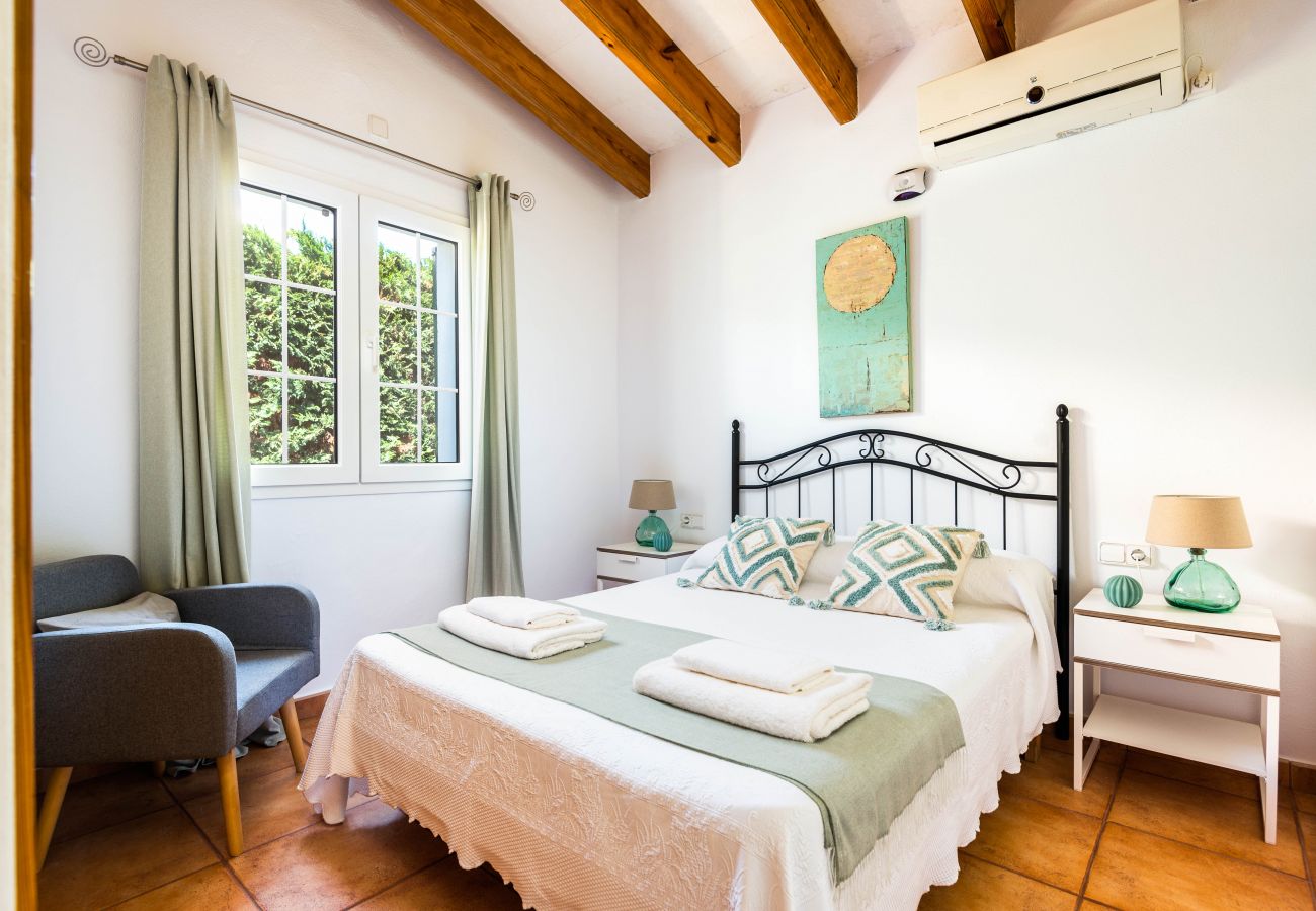 Villa em Calan Porter - Villa Rouss by Escape Home