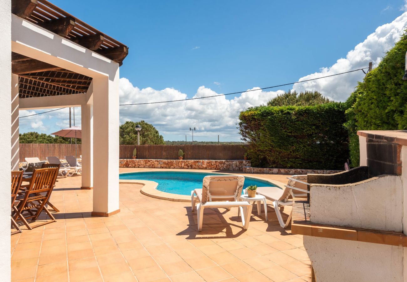 Villa em Calan Porter - Villa Rouss by Escape Home