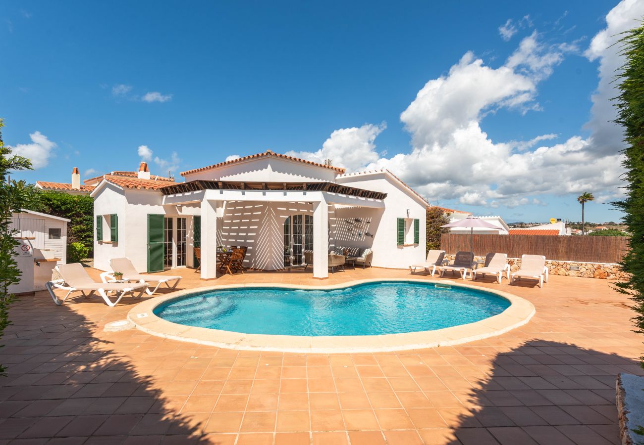 Villa em Calan Porter - Villa Rouss by Escape Home
