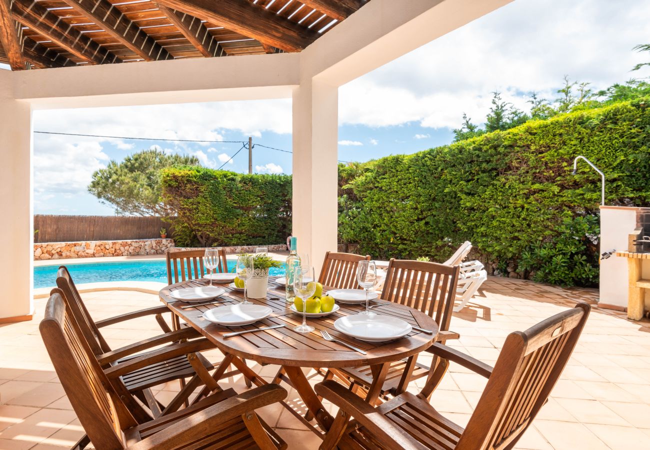 Villa em Calan Porter - Villa Rouss by Escape Home