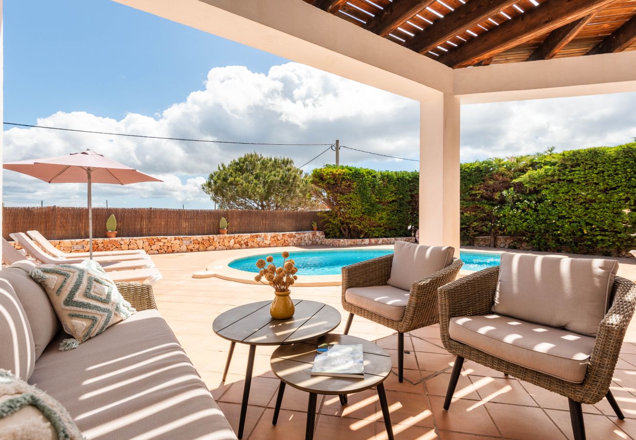 Villa em Calan Porter - Villa Rouss by Escape Home