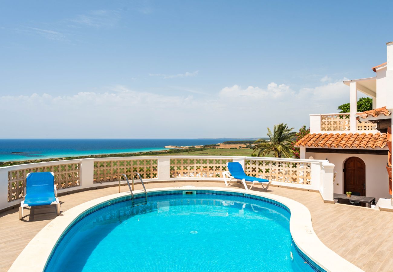 Villa em Son Bou - Villa Castellet by Escape Home