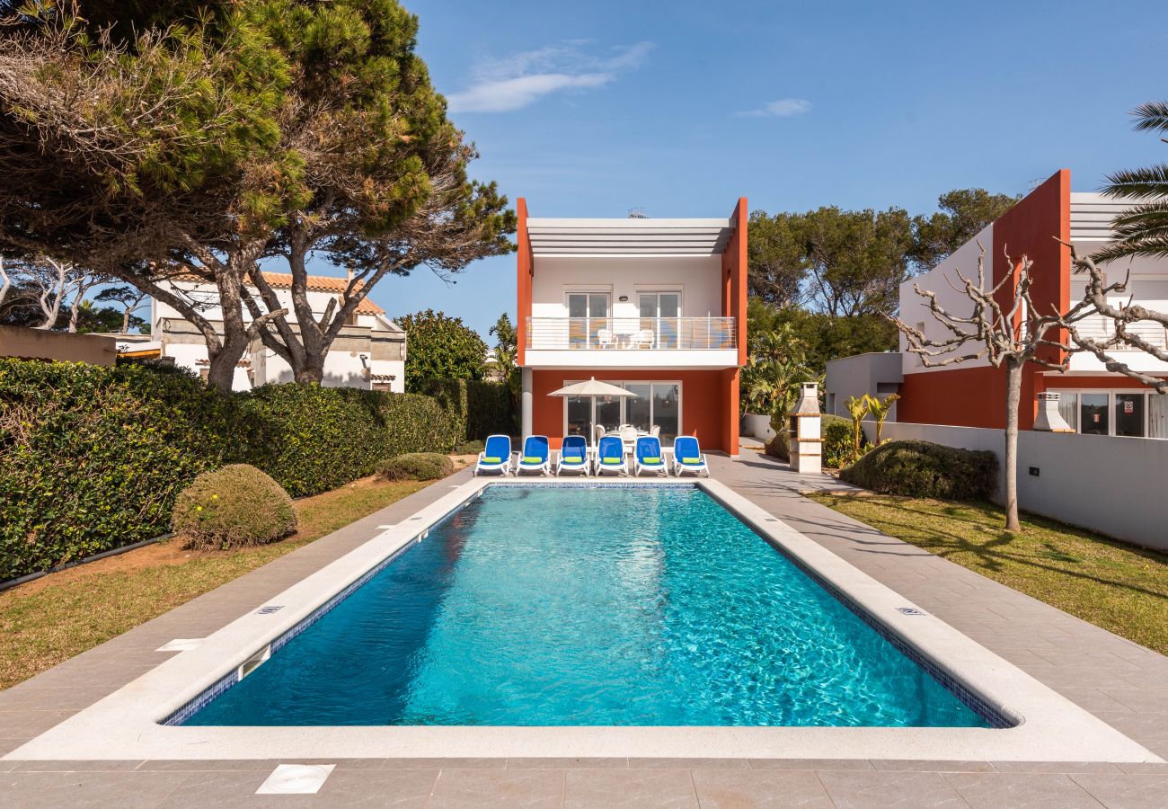 Villa em Cala´n Bosch - Villa Olivia by Escape Home