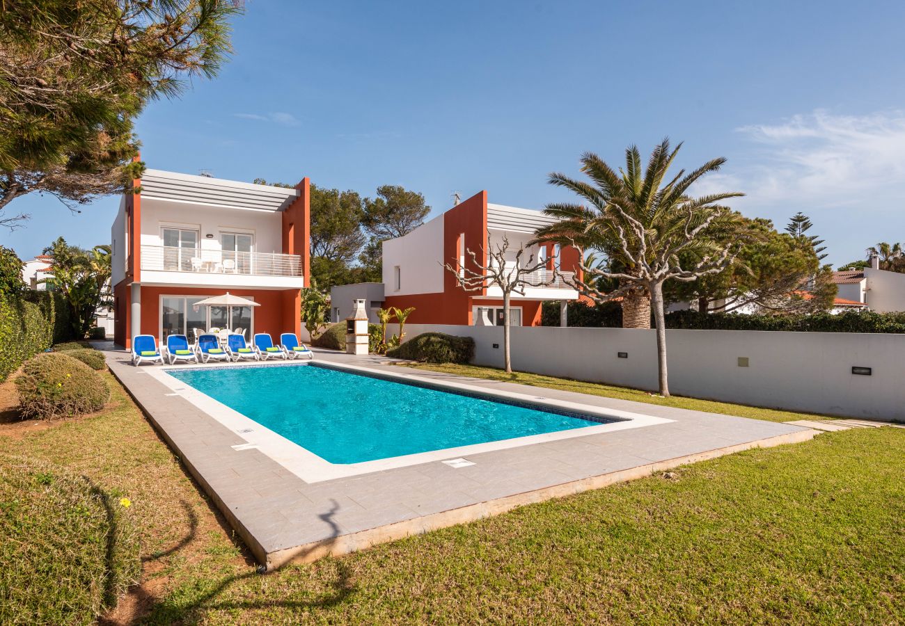 Villa em Cala´n Bosch - Villa Olivia by Escape Home