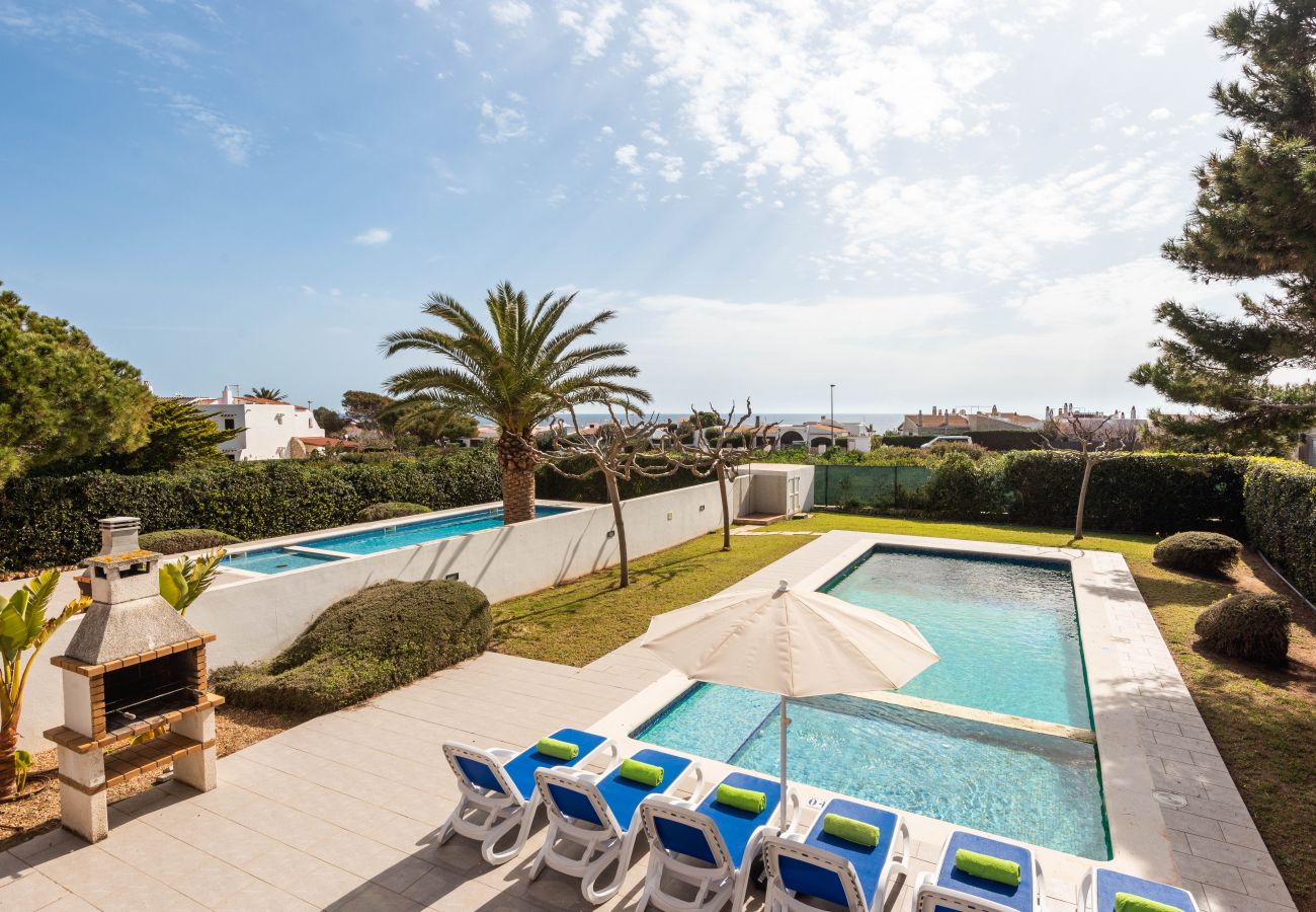Villa em Cala´n Bosch - Villa Olivia by Escape Home