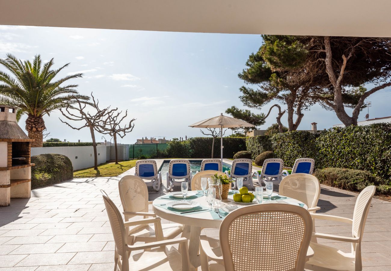 Villa em Cala´n Bosch - Villa Olivia by Escape Home