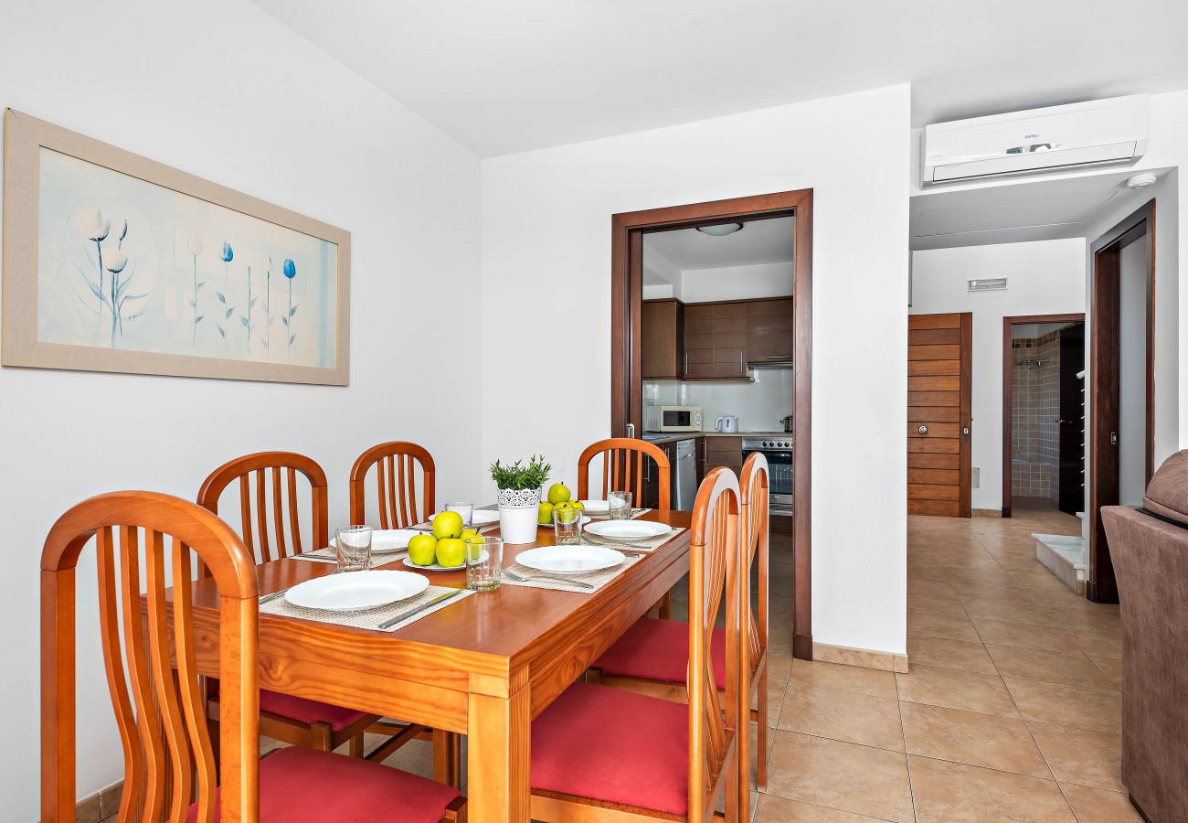 Villa em Cala´n Bosch - Villa Olivia by Escape Home