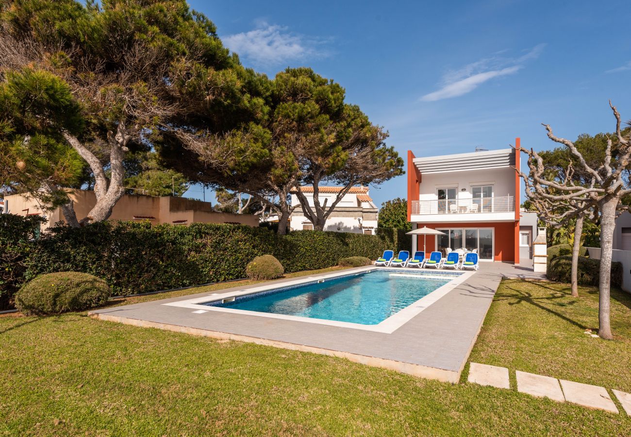 Villa em Cala´n Bosch - Villa Olivia by Escape Home