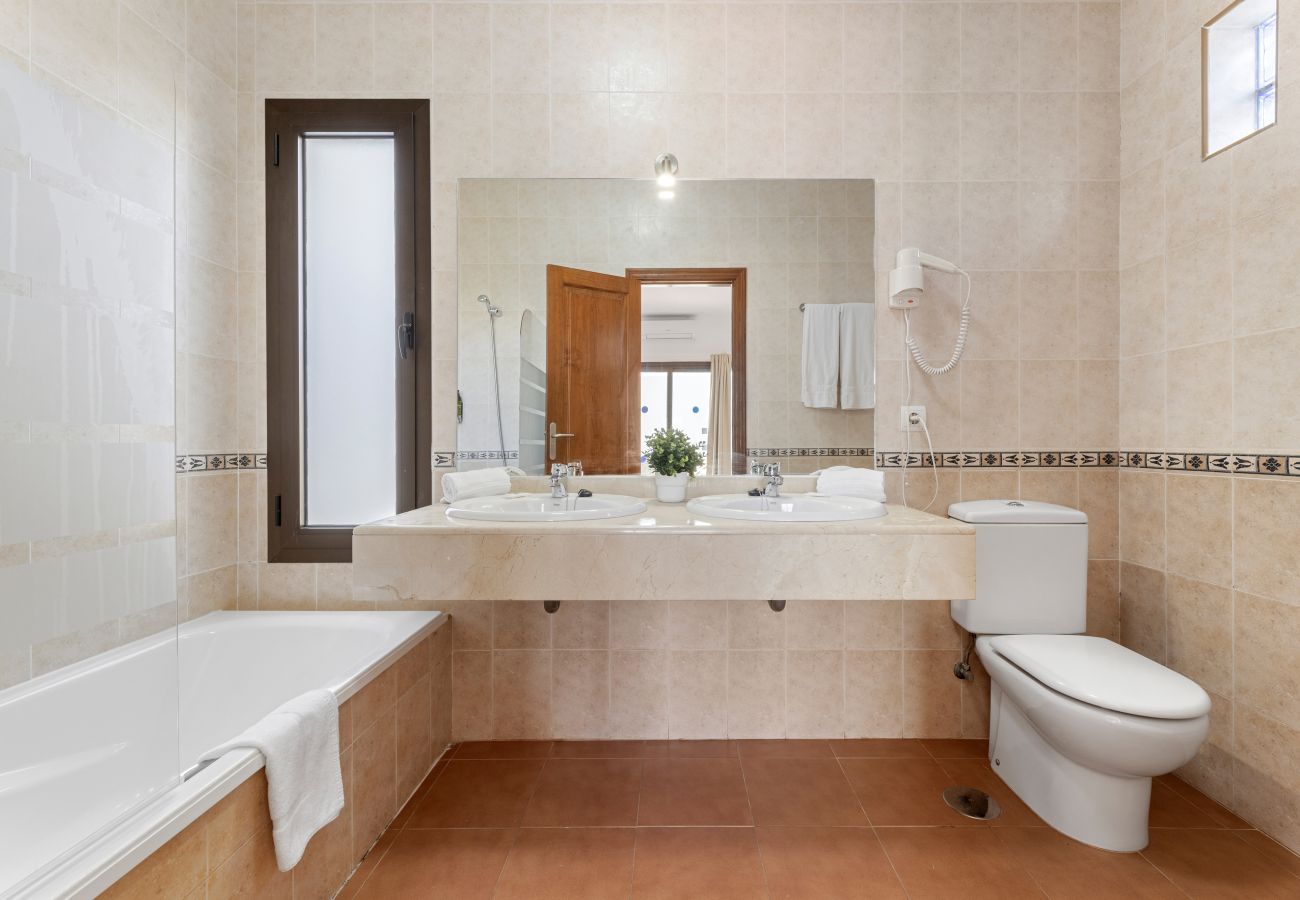 Villa em Playa Blanca - Villa Dafne by Escape Home