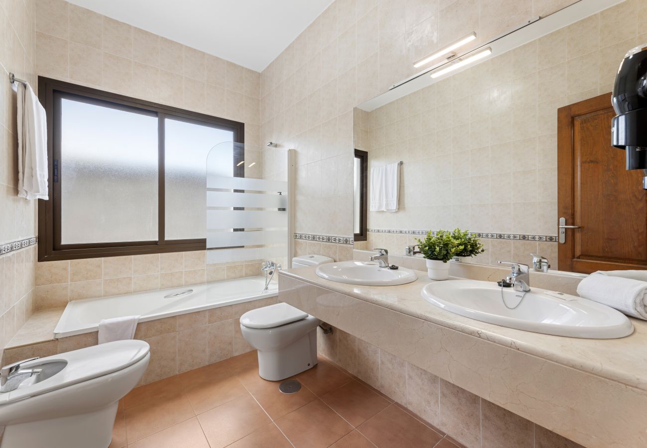 Villa em Playa Blanca - Villa Dafne by Escape Home