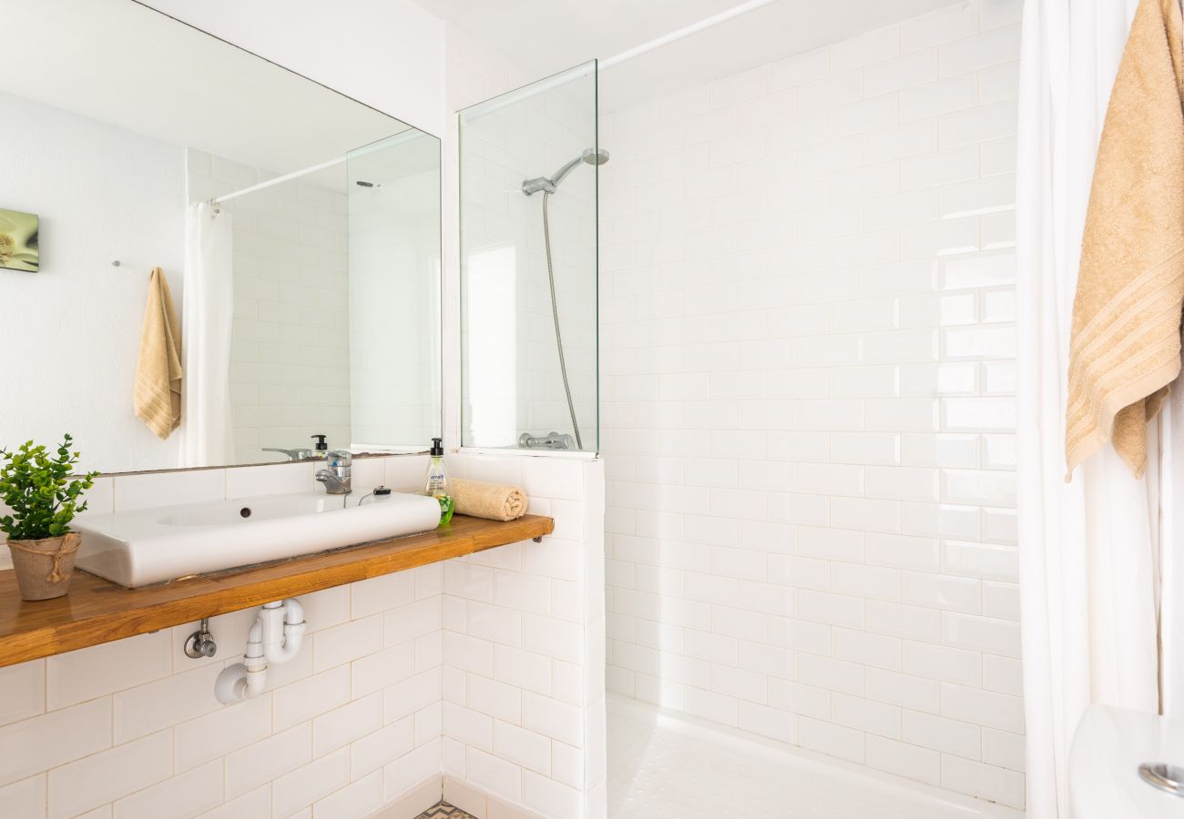 Apartamento em Arenal d'en Castell - Apartamento Els Pins By Escape Home