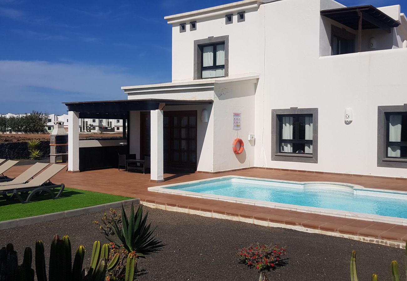 Villa em Playa Blanca - Villa Zafiro 17 By Escape Home