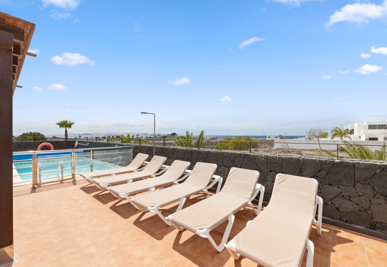 Villa em Playa Blanca - Casa Luna by Escape Home