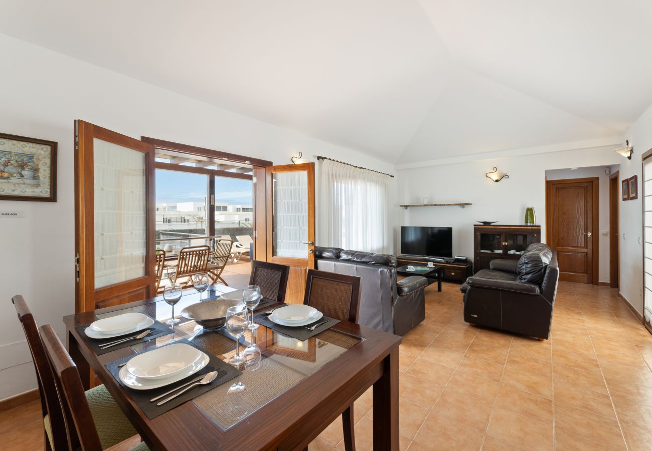 Villa em Playa Blanca - Casa Luna by Escape Home